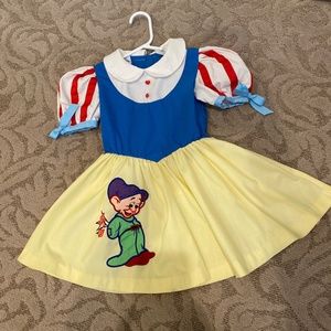 *Vintage* Disney Park exclusive Snow White Dress